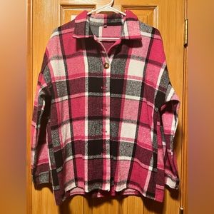 NWOT plaid shacket. Size large